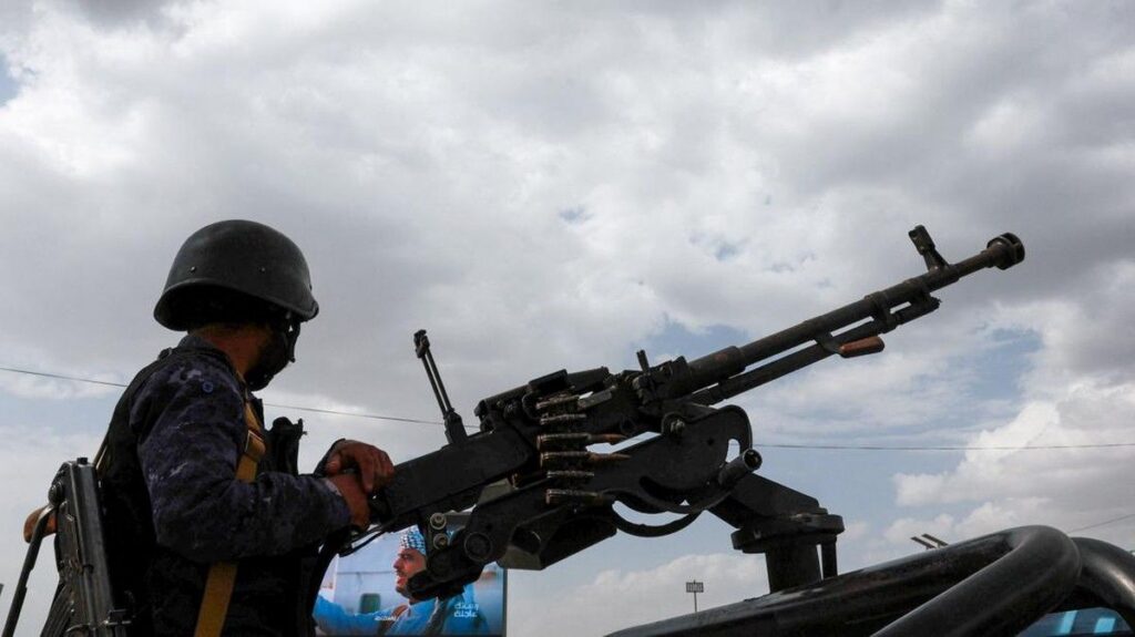 Rudal Houthi Hantam Kapal Dagang di Bab al Mandeb Tiga Awak Tewas
