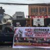 Massa Unjuk Rasa di PN Jaksel Tuntut Penolakan Praperadilan Febrie
