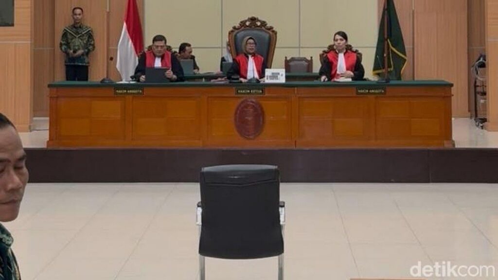 PN Jakarta Timur Tunda Sidang Kasus Tudingan Ijazah Palsu Tifa