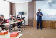 Tawuran Warga di Manggarai Ganggu 14 Perjalanan KRL Commuter Line
