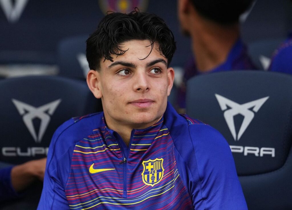 Xavi Espart Kembali Berlatih Bersama Skuad Utama Barcelona