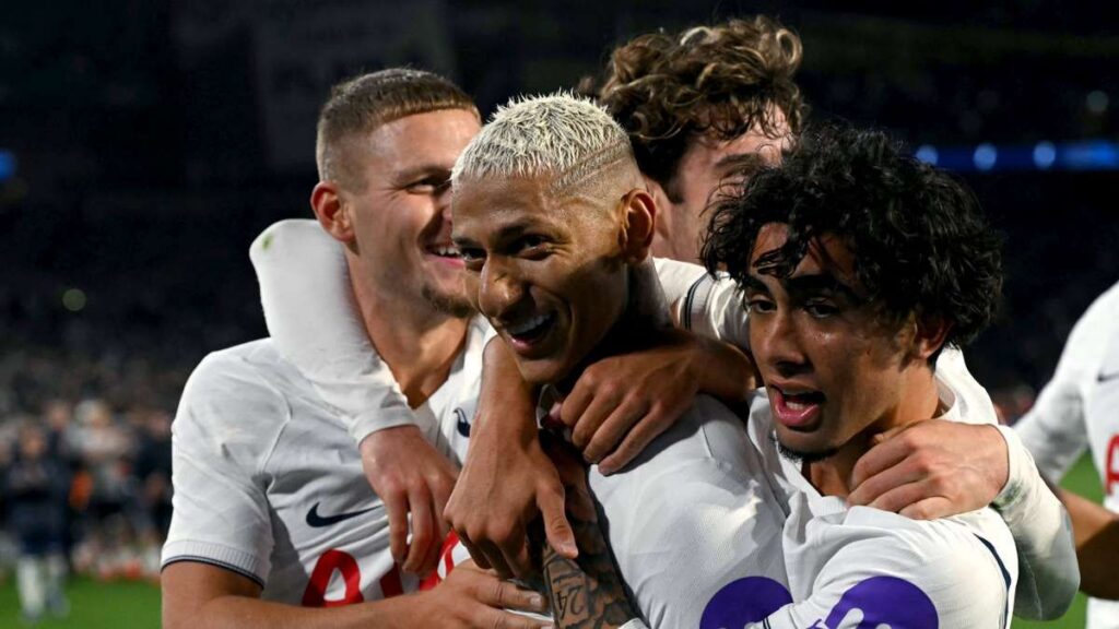 Tottenham Kalahkan Chelsea 2-1 dalam Laga Pramusim di Sydney