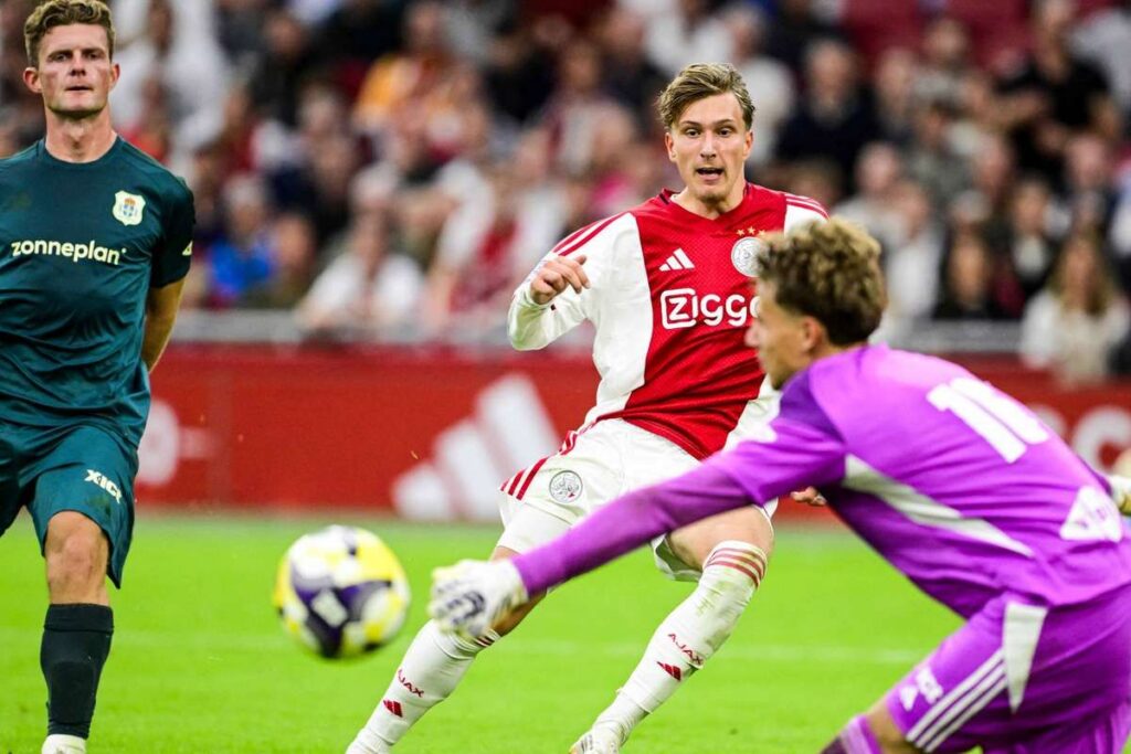 Ajax Menang 3-1 atas PEC Zwolle di Eredivisie 2026