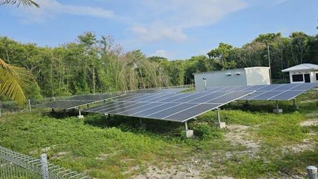 Pemerintah Siapkan Proyek PLTS 100 GWp Senilai Rp 1140 Triliun