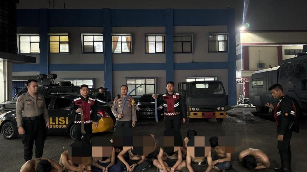 Polres Bogor Tangkap 16 Pelajar Hendak Tawuran di Cibinong