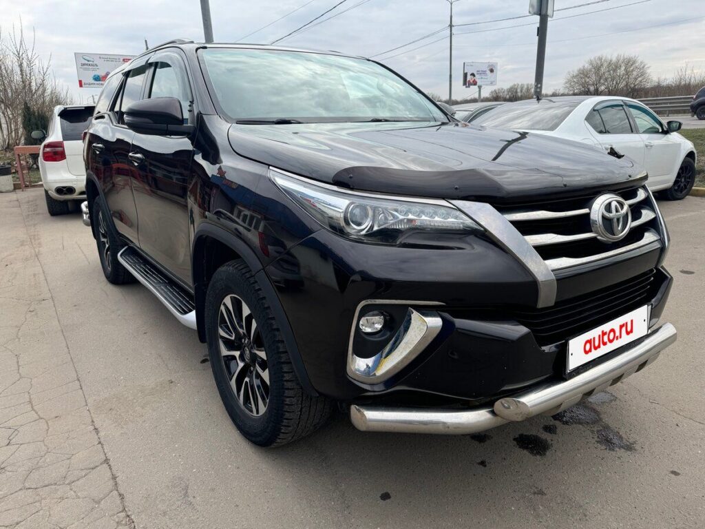 Menelisik Harga dan Spesifikasi Toyota Fortuner G 2018 Bekas