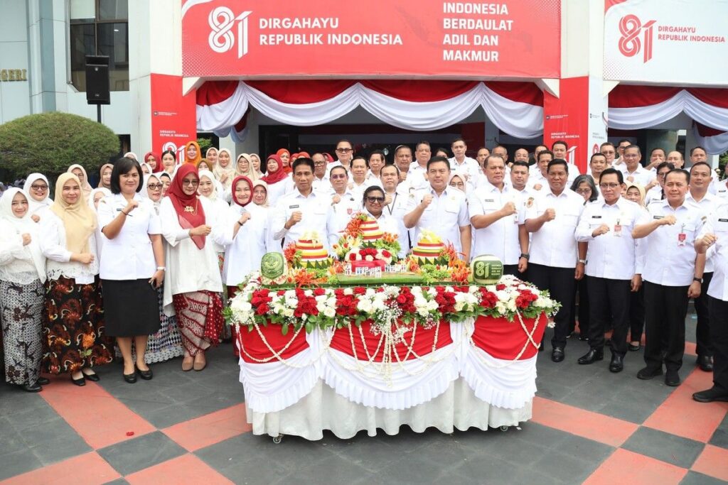 Wamendagri Tekankan Persatuan dan Ketahanan di HUT ke-81 Kemendagri