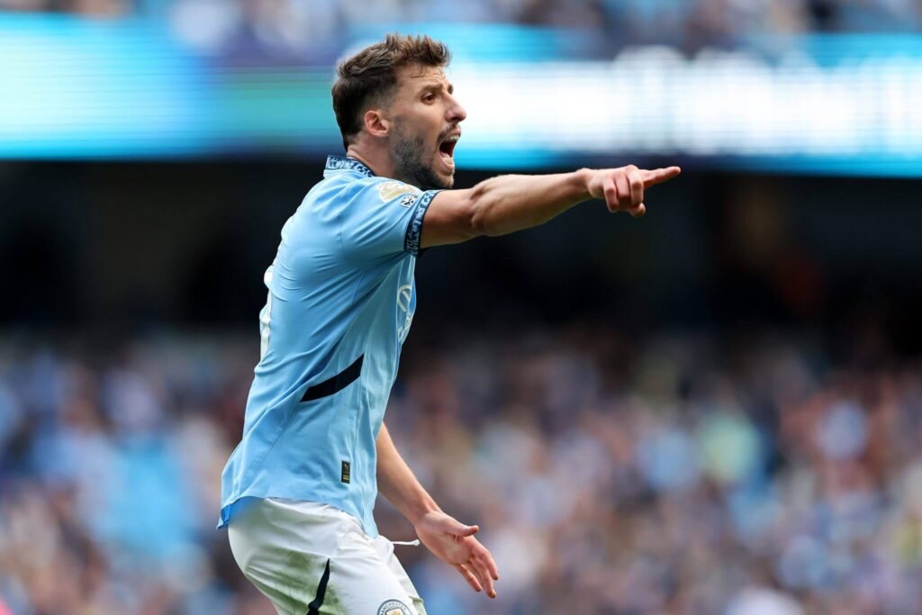 Ruben Dias Bertahan di Manchester City
