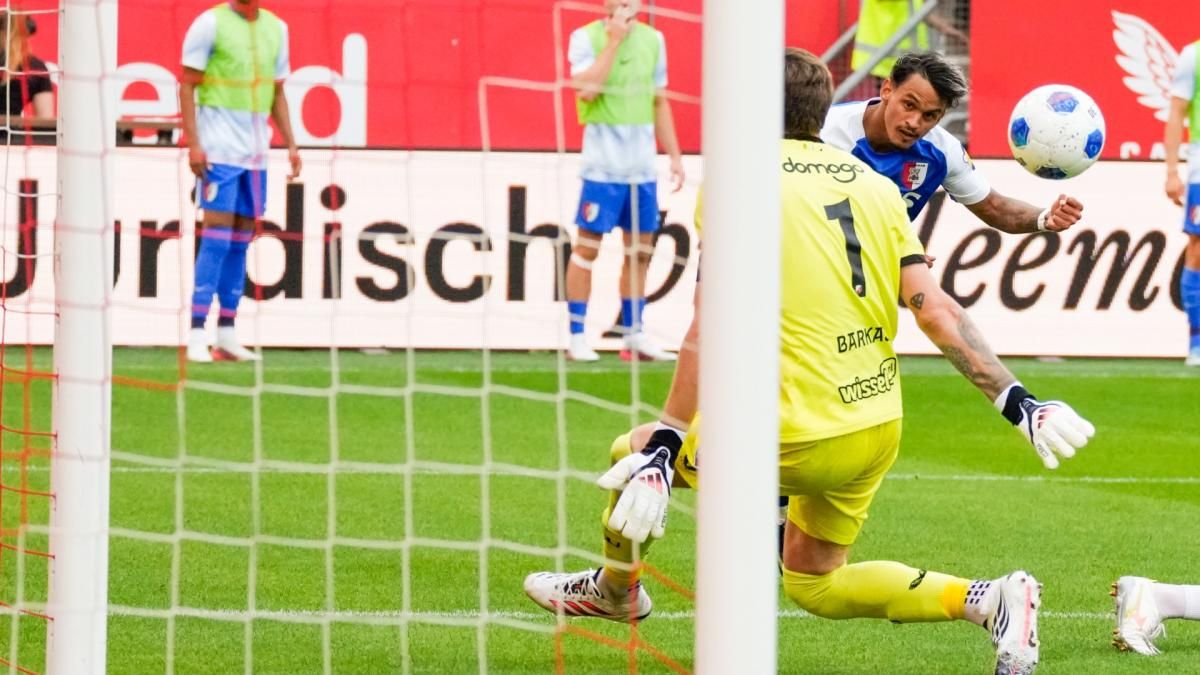 AZ Alkmaar Bantai FC Utrecht Empat Gol Di Stadion Galgenwaard