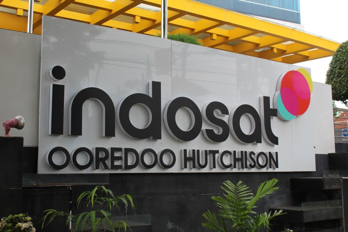 IHSG Melemah ke 6.302, Analis Rekomendasikan ISAT dan PNLF