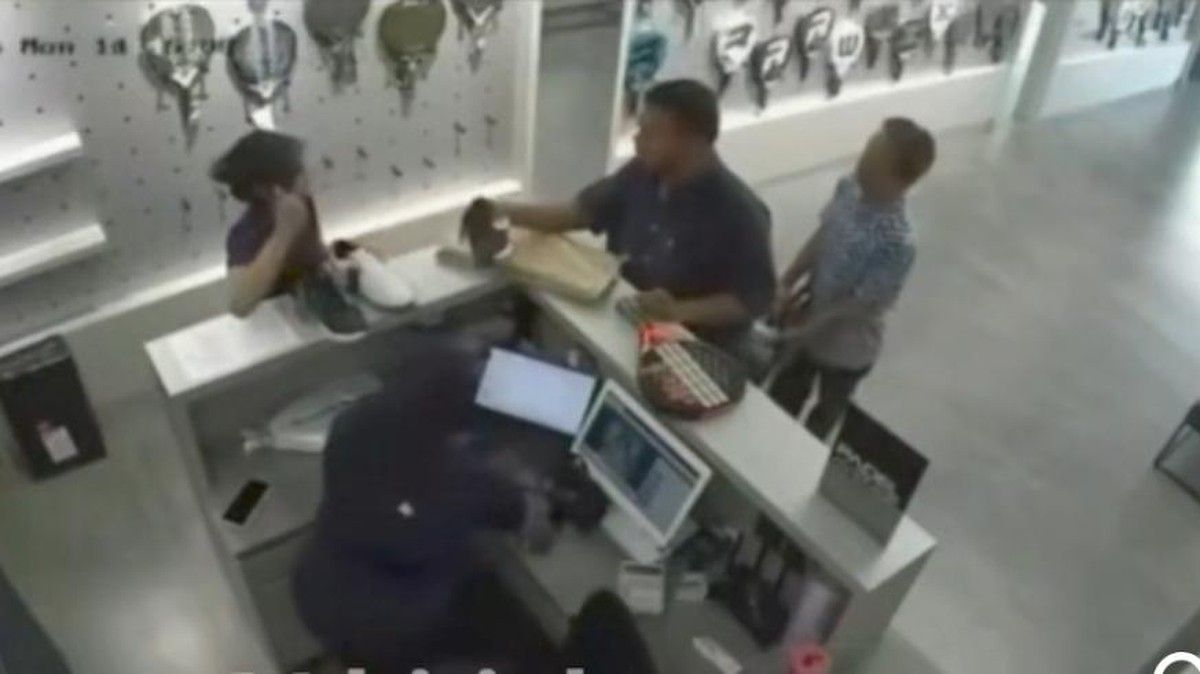 Polisi Selidiki Pencurian Dua Raket Padel di Tamansari Jakarta Barat