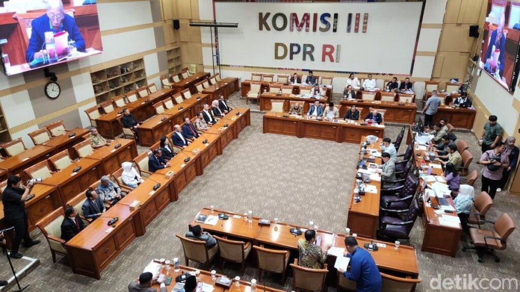 Komisi III DPR Setujui 14 Calon Hakim Agung dan Ad Hoc MA