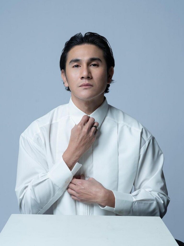 Vino G Bastian Naikkan Berat Badan Demi Film Ayah Aku Mau Cerita