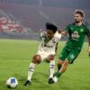 Persebaya Ungguli Arema FC 10 Pada Babak Pertama Semifinal