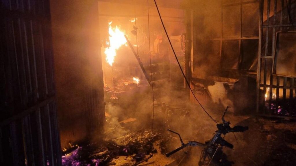 Obat Nyamuk Bakar Picu Kebakaran Ruko di Serang