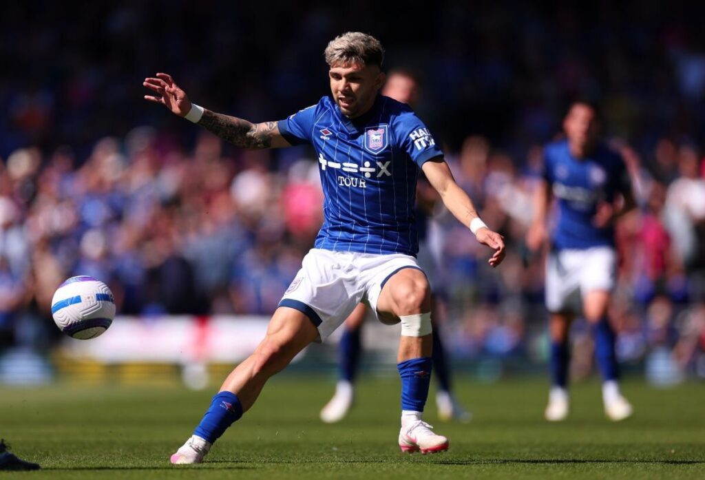 Julio Enciso Debut dan Cetak Assist saat Ipswich Town Tekuk Sunderland