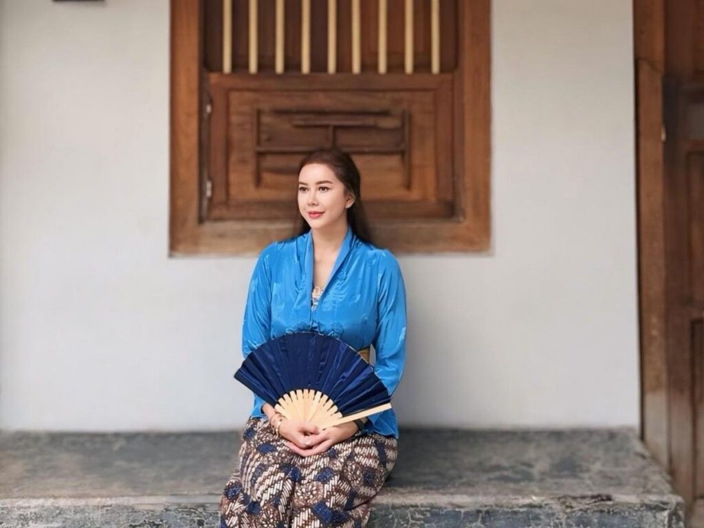 Aura Kasih Mengaku Sudah Memiliki Kekasih Baru Berdarah Campuran