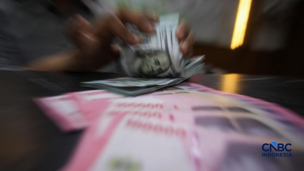 Rupiah Menguat ke Rp17.905 Per Dolar AS Usai Rilis Data PDB