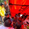 Gibran Salurkan Bantuan Logistik bagi Pengungsi Gempa Sikka