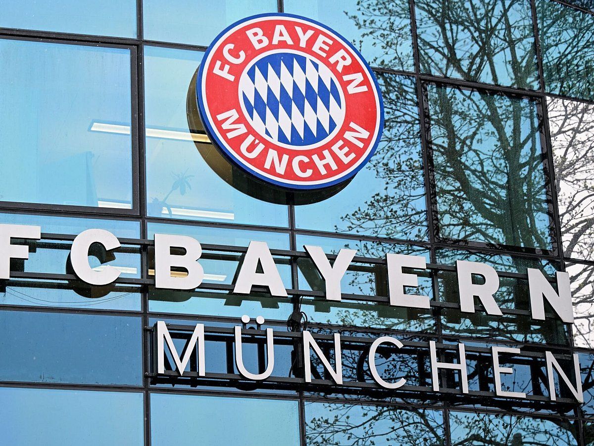 FC Bayern München Tawar Saham Lima Persen ke Viessmann