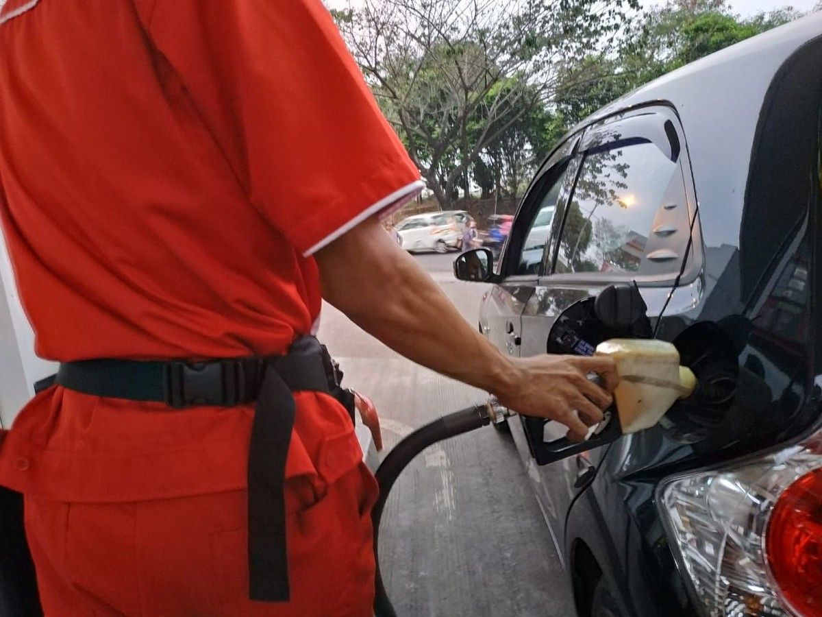 Pemerintah Siapkan Pembatasan Pertalite untuk Mobil Mewah