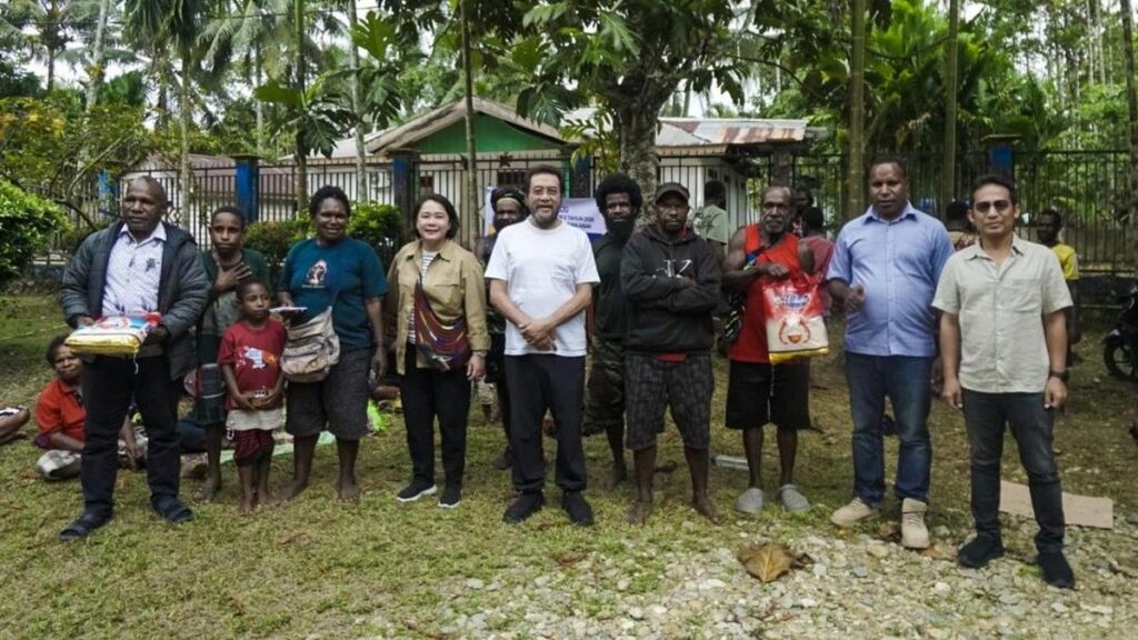 Pansus DPD Salurkan Bantuan dan Tindak Lanjuti Pengungsi Papua