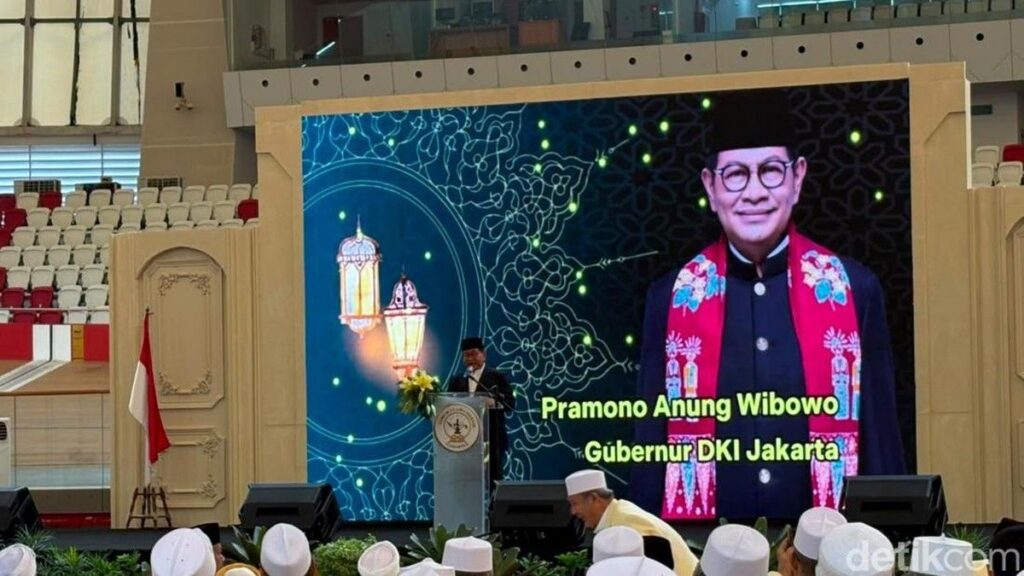 Gubernur DKI Larang ASN Pelayanan Publik Work From Home Hari Ini