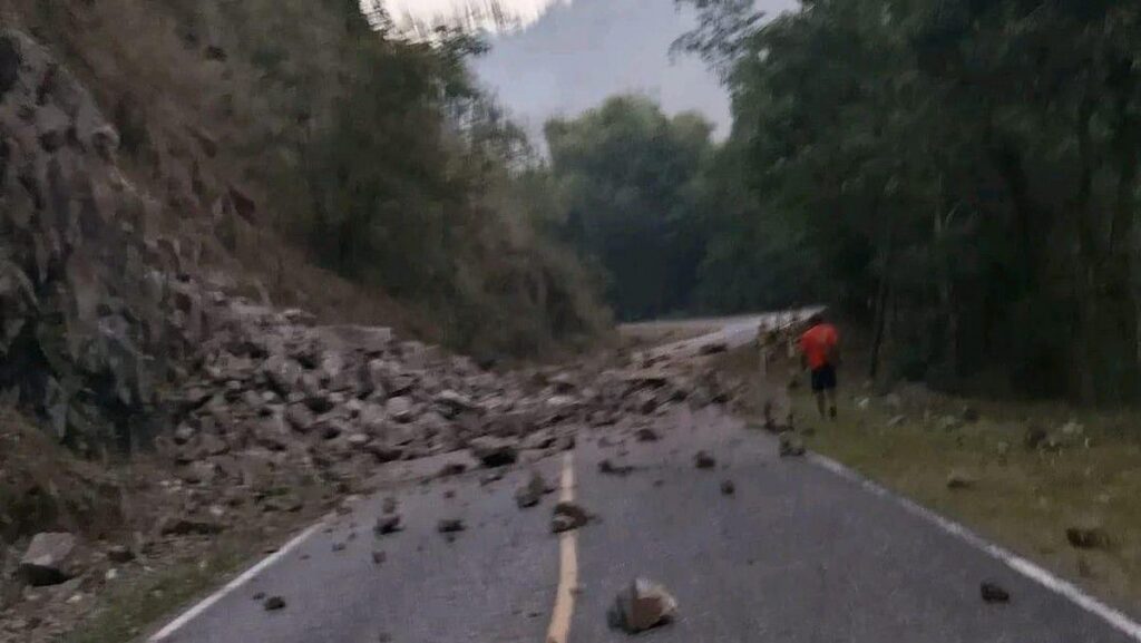 Kementerian PU Tangani Jalan Nasional Terdampak Gempa NTT