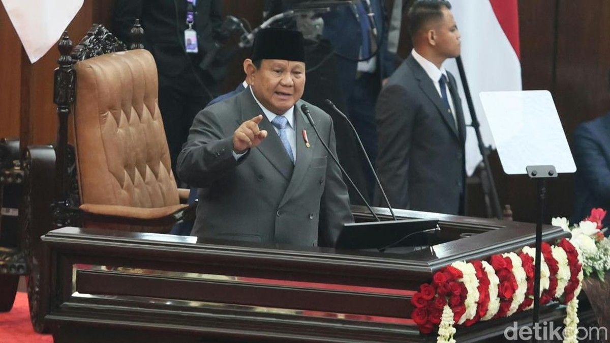 Prabowo Targetkan Empat Layar Pintar di Setiap Sekolah