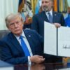 Donald Trump Batasi Kewarganegaraan Kelahiran AS Lewat Perintah Eksekutif