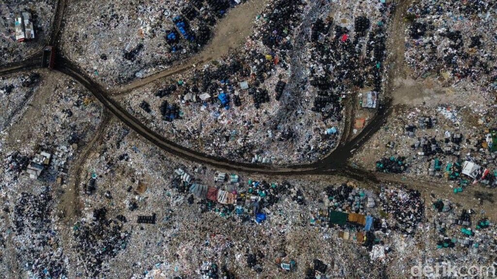 Pemprov DKI Sanksi Denda PT SBCI Akibat Buang Sampah Ilegal