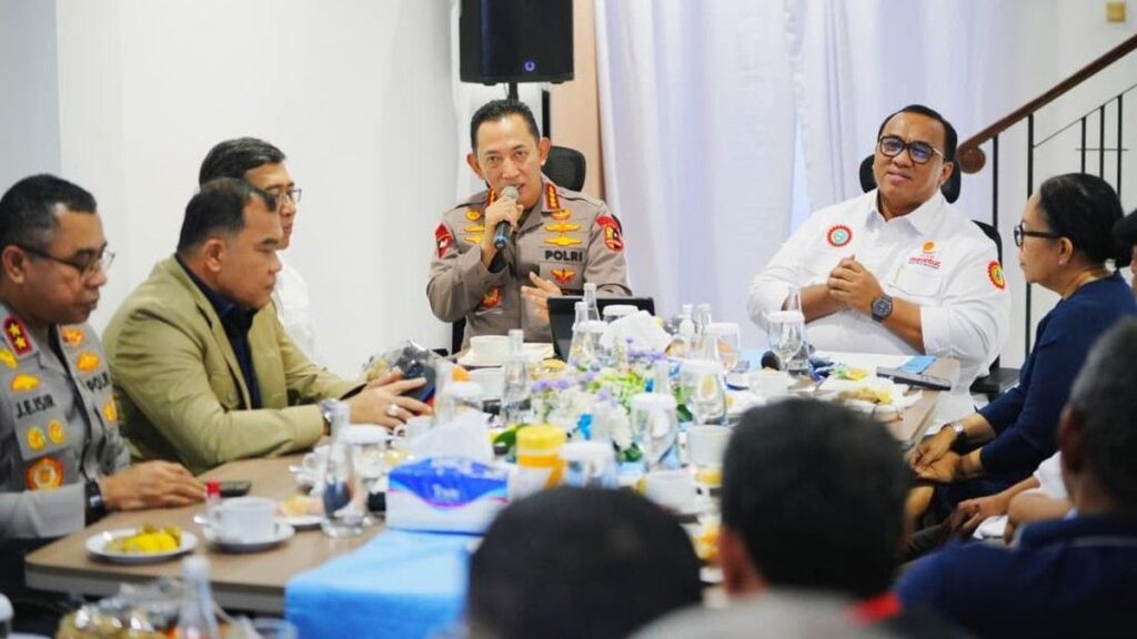 Kapolri Temui Pimpinan Buruh Bahas Rancangan Undang Undang Ketenagakerjaan