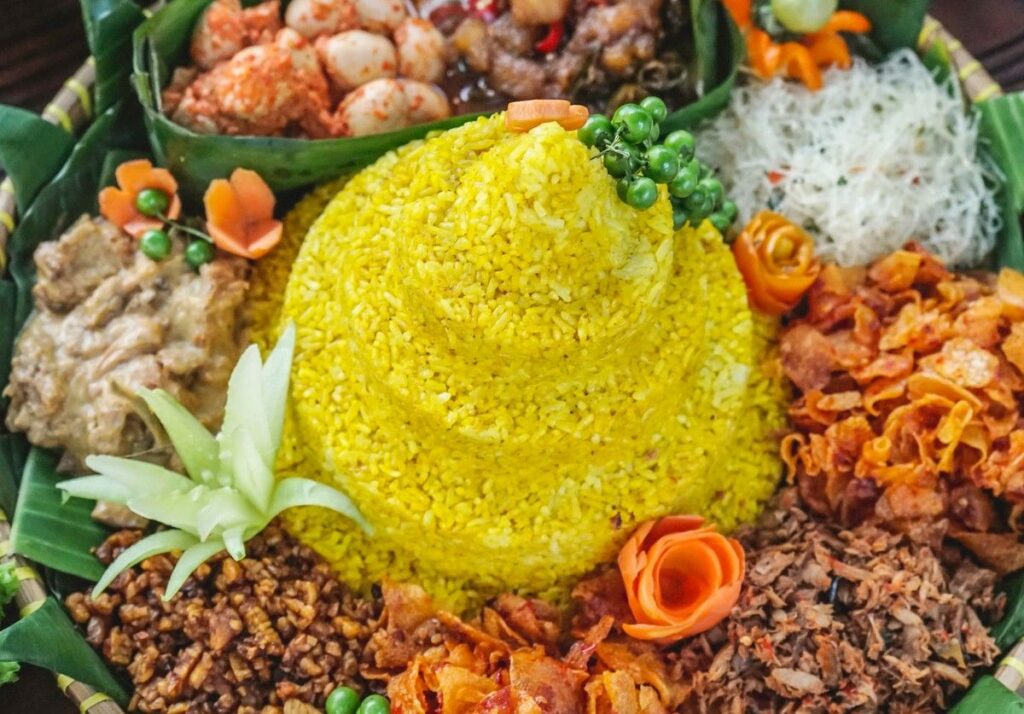 5 Makna dan Filosofi Tumpeng dalam Tradisi Kemerdekaan Indonesia