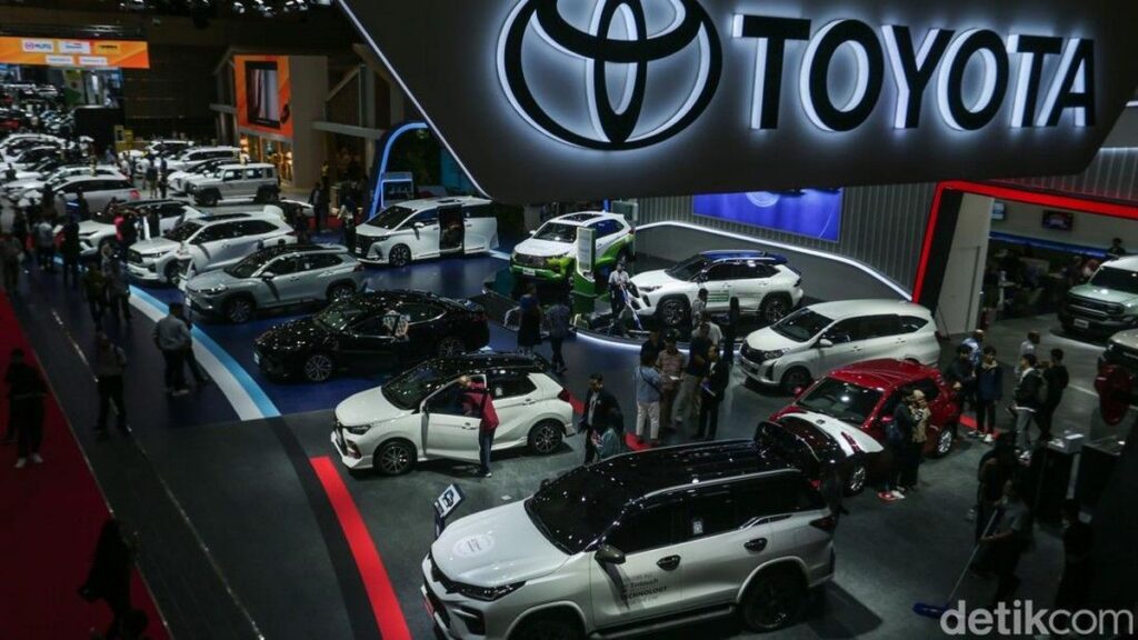 Menteri Keuangan Purbaya menilai penjualan mobil Indonesia perlu dibenahi