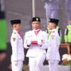 47 Mitra Driver Gojek Jadi Pasukan Pengibar Bendera Merah Putih Pertama