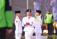 47 Mitra Driver Gojek Jadi Pasukan Pengibar Bendera Merah Putih Pertama