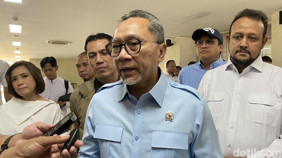 Zulkifli Hasan Ungkap Alasan Pergantian Kepala Badan Gizi Nasional