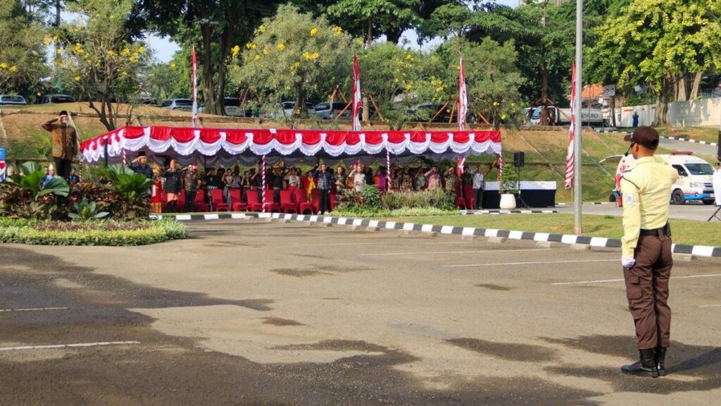 Artha Graha Peduli Gelar Upacara HUT ke 81 RI di Berbagai Daerah