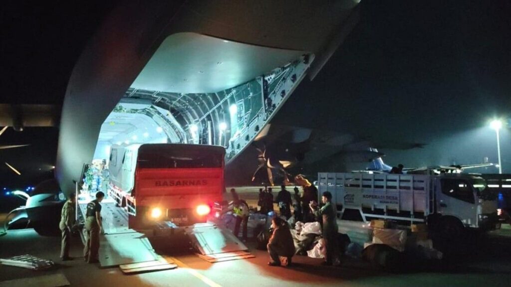 Pemerintah Kirim Tambahan 25 Ton Bantuan Logistik Bencana Gempa NTT