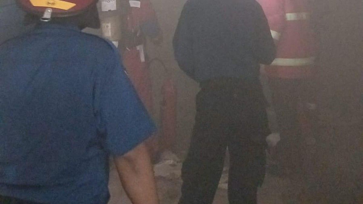 Kebakaran Lift Barang The Park Mall Semarang Dipadamkan Gunakan APAR