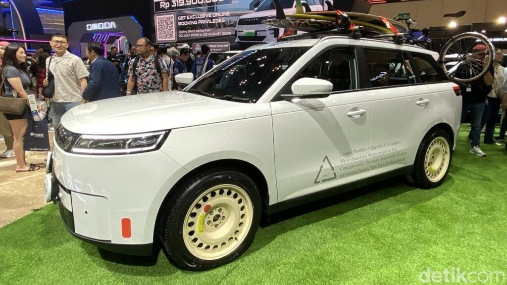 Jaecoo Tampilkan Modifikasi Mobil SUV J5 di GIIAS 2026