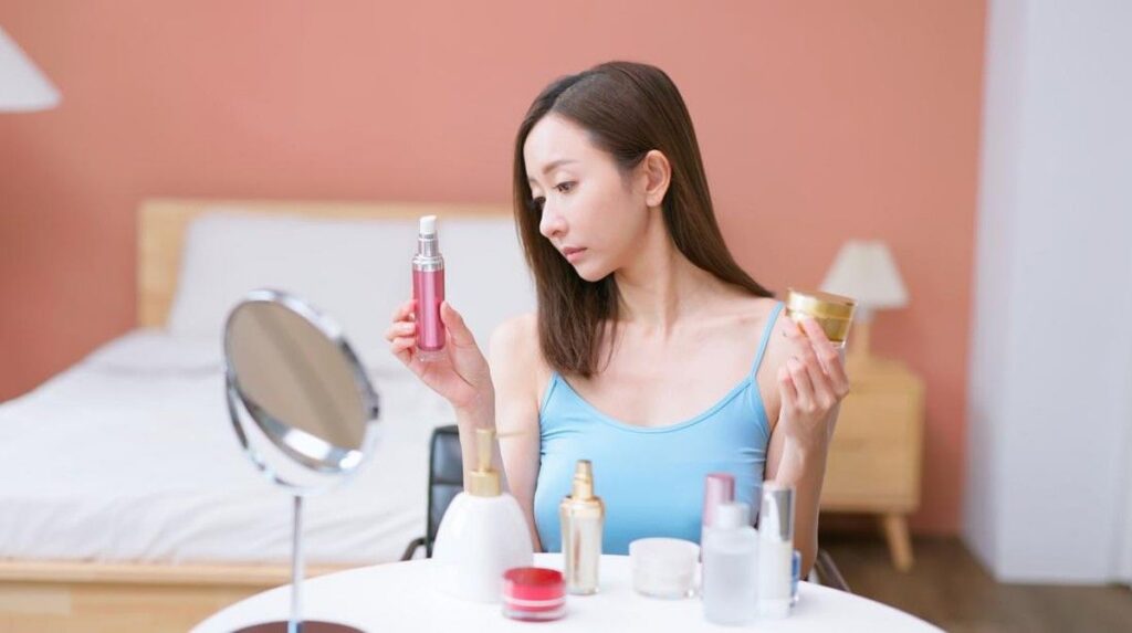 Dokter dan organisasi medis sebut kandungan skincare berisiko saat hamil