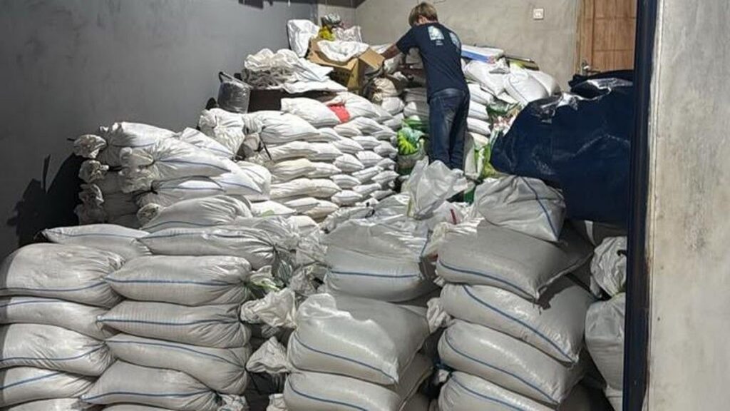 Polri Bongkar Penyelundupan 28 Ton Pasir Timah Ilegal di Belitung Timur