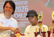 Once Mekel Gagas Turnamen Catur Unik 3 on 3 di Jakarta