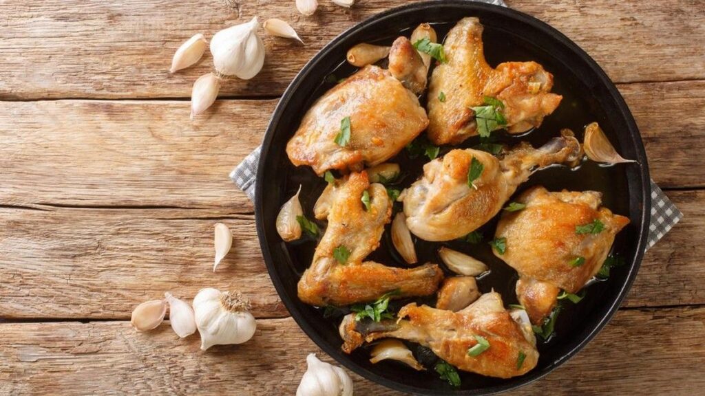 3 Resep Ayam Goreng Bawang Putih Gurih dan Renyah