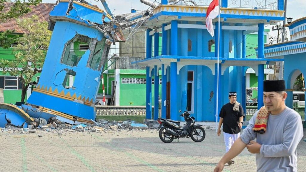 Telkomsel Pulihkan Seluruh Layanan Telekomunikasi Pasca Gempa Flores NTT