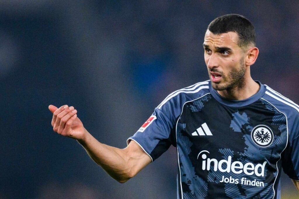 FC Koeln Resmi Pulangkan Ellyes Skhiri dari Eintracht Frankfurt