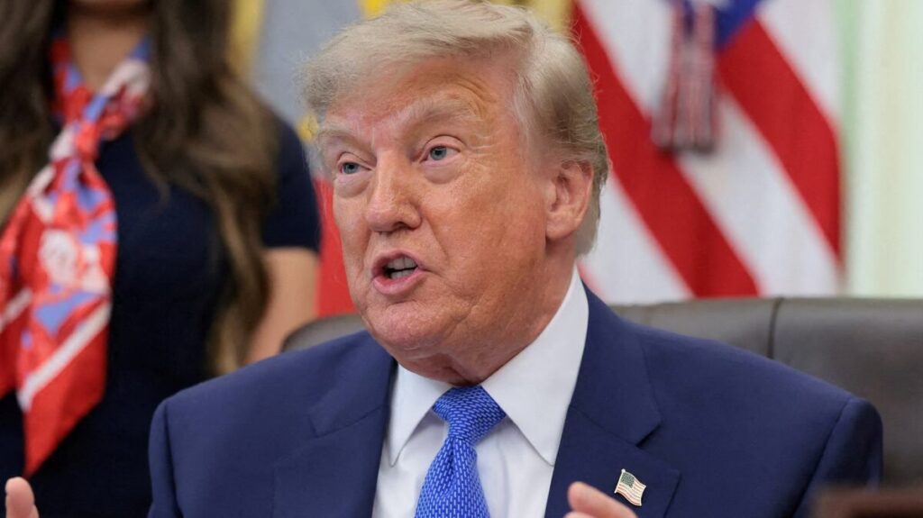 Donald Trump Tuding Vandal Menyebabkan Rumput Mati di National Mall