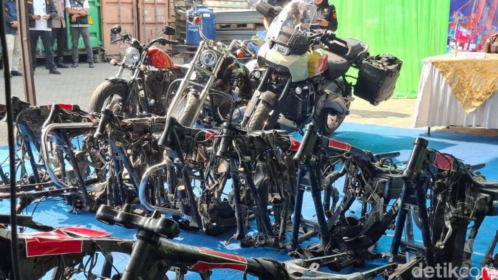 Bea Cukai Tanjung Priok Gagalkan Penyelundupan Motor Harley Bekas