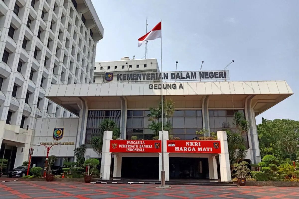 Realisasi Pendapatan Daerah Menurun Menjadi Rp 606,8 Triliun